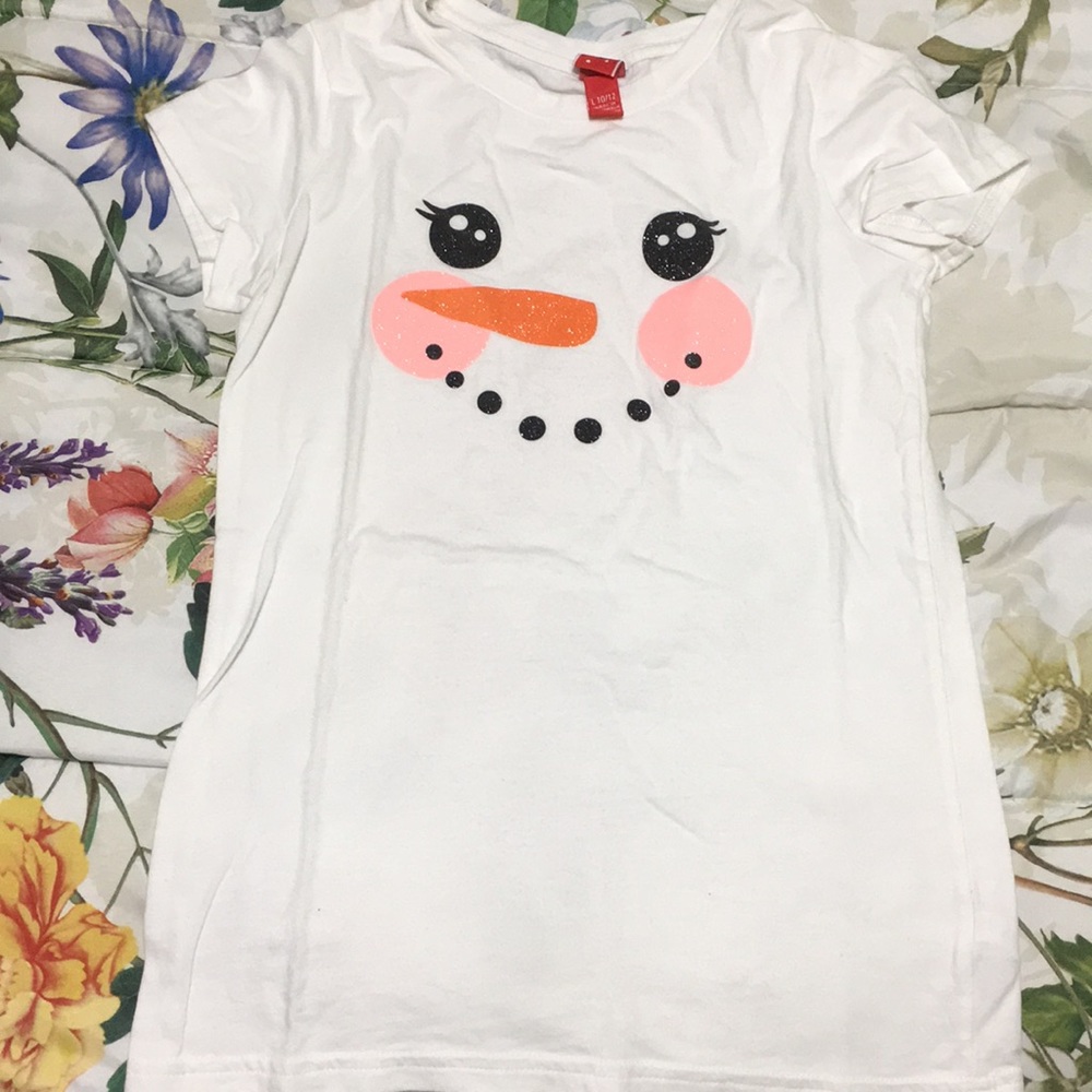 Adorable snowman short sleeve shirt